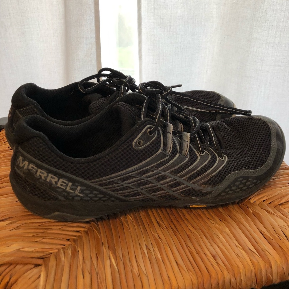 Merrell Men’s training shoes. Smoke free home.